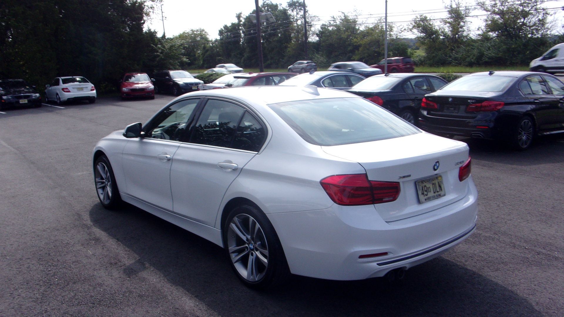 Used 2018 BMW 330i xDrive Sedan AWD/4WD image 11