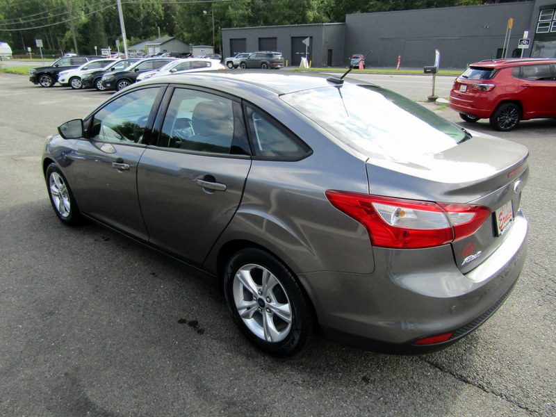 Used 2014 Ford Focus SE Sedan FWD image 7