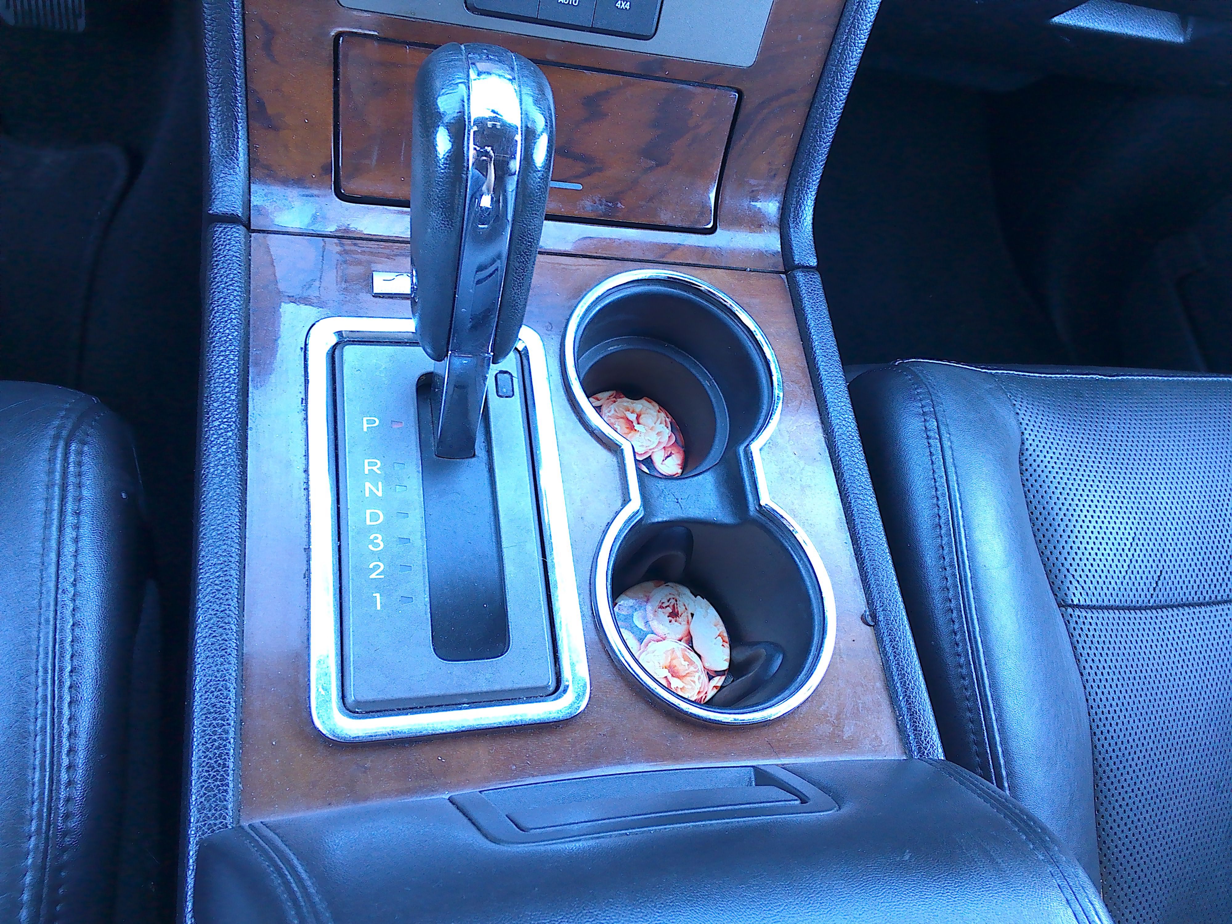 Used 2012 Lincoln Navigator 4WD image 20