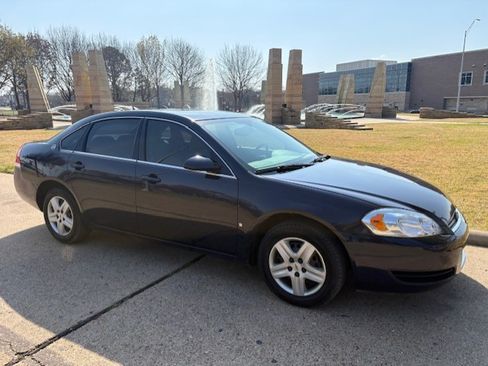 Used 2008 Chevrolet Impala LS image 2
