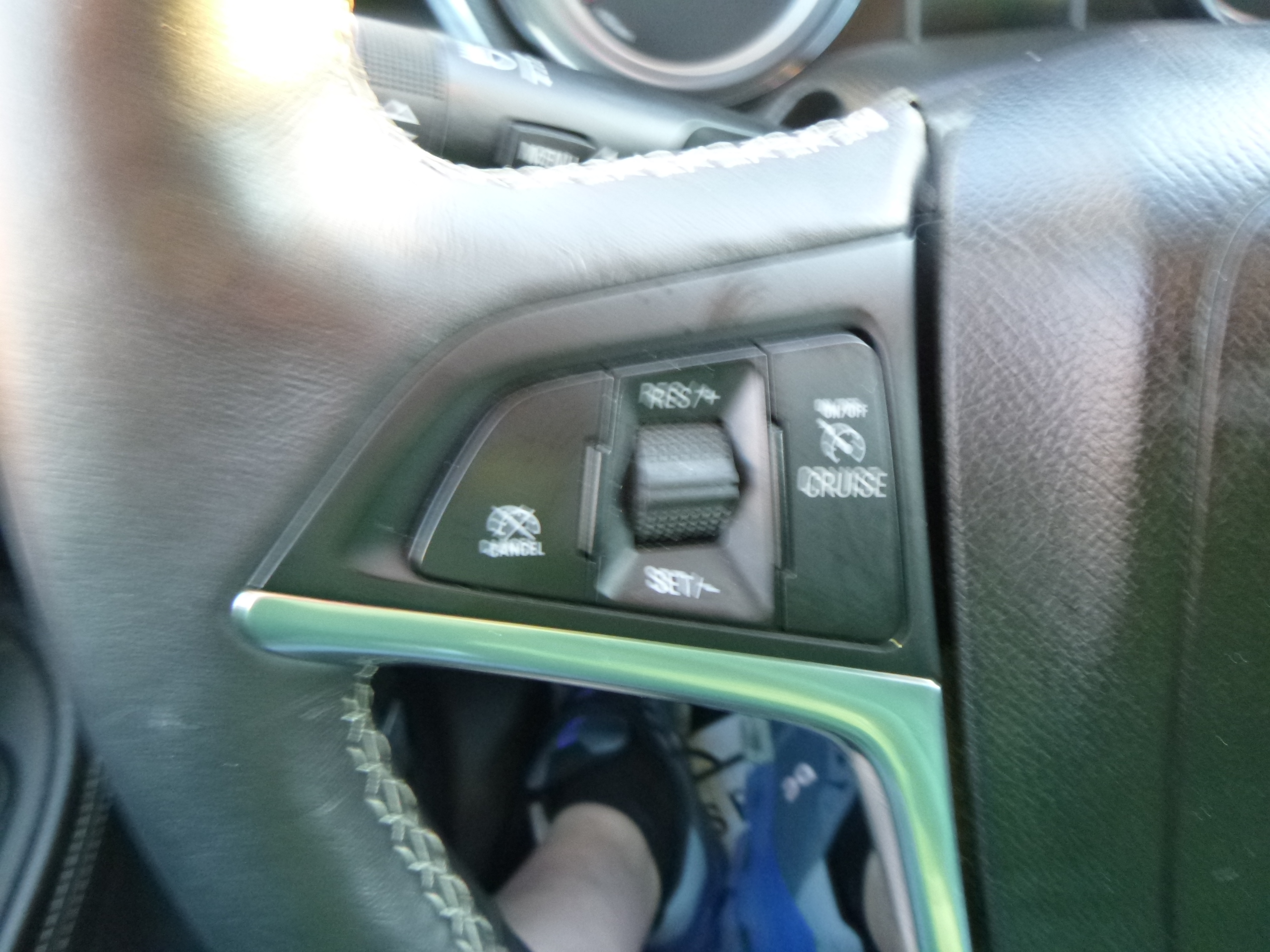 Used 2014 Buick Encore Convenience AWD/4WD image 19