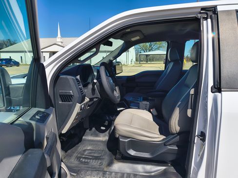 Used 2016 Ford F150 image 9