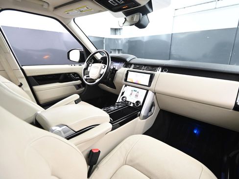 Used 2018 Land Rover Range Rover Supercharged image 44