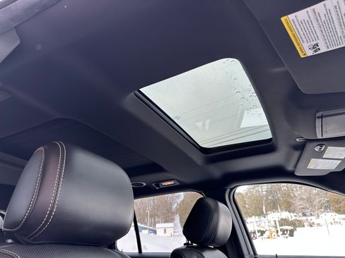 Used 2015 Ford Explorer Sport image 15