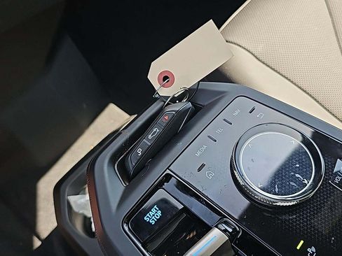 Used 2025 BMW iX xDrive50 image 19