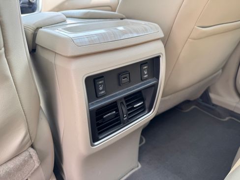 Used 2018 Nissan Murano AWD SL w/ Moonroof Package image 12