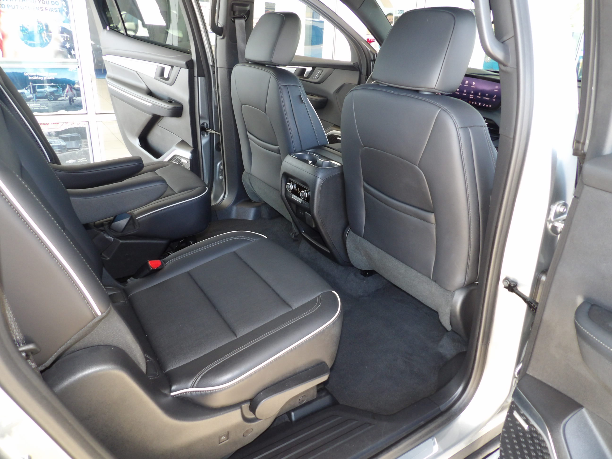 Used 2026 Buick Enclave FWD Preferred image 23