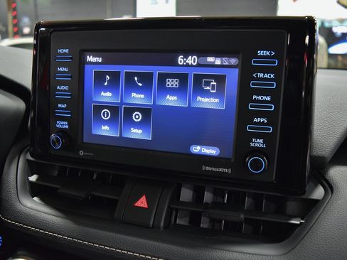 Used 2021 Toyota RAV4 XLE image 26