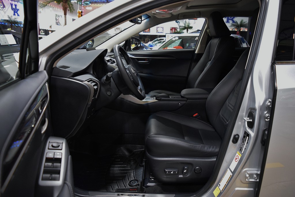 Used 2015 Lexus NX 200t AWD/4WD image 18