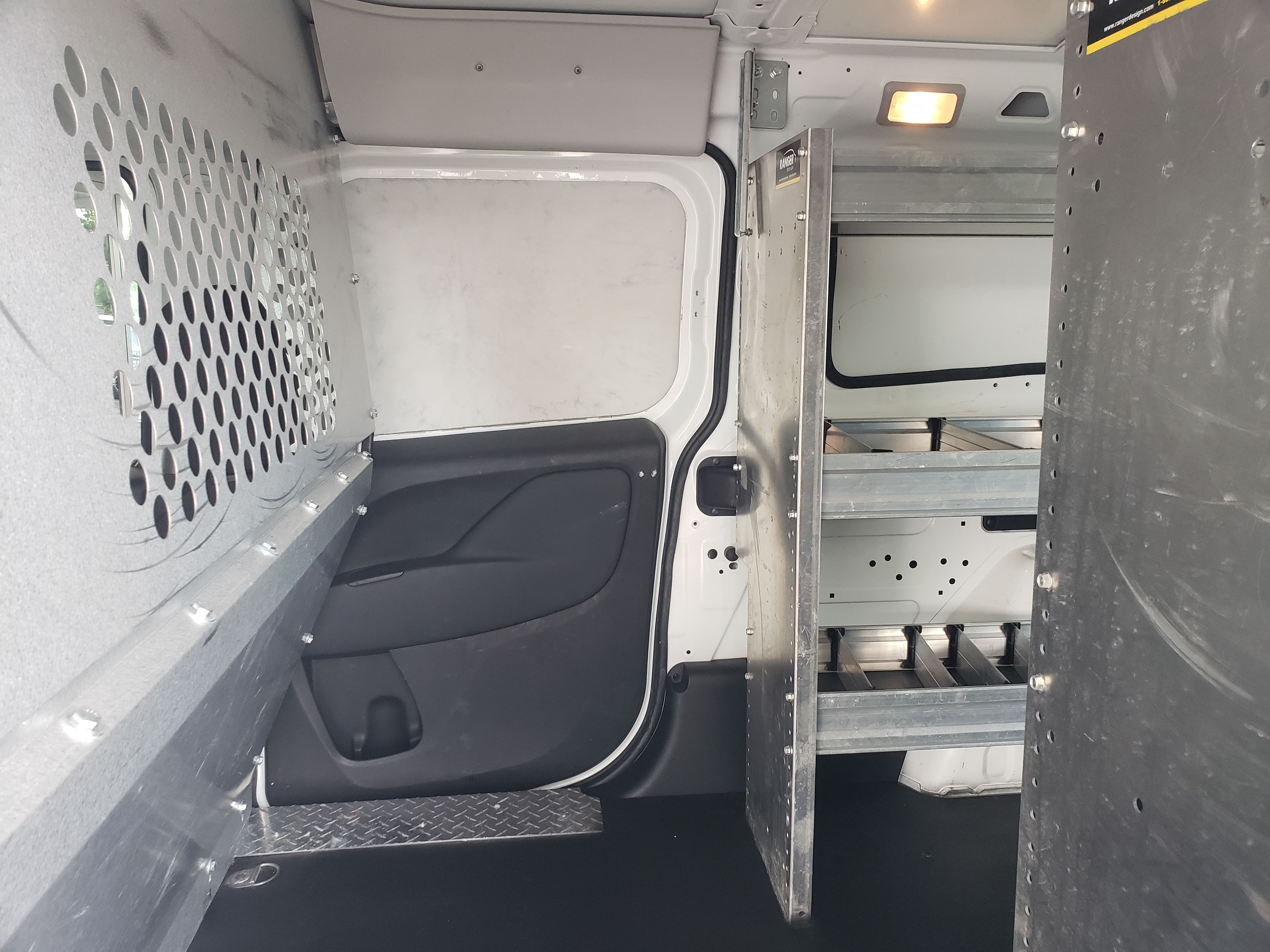 Used 2020 RAM ProMaster City Tradesman SLT FWD image 10