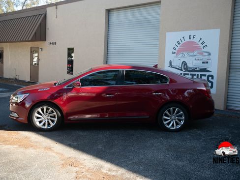 Used 2014 Buick LaCrosse Leather image 2