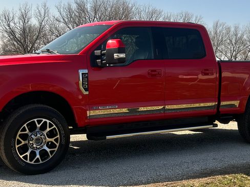 Used 2020 Ford F250 Lariat image 12