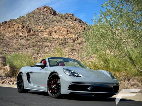 Used 2023 Porsche 718 Boxster GTS RWD image 4