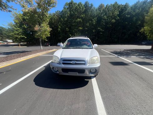 Used 2006 Hyundai Santa Fe image 2