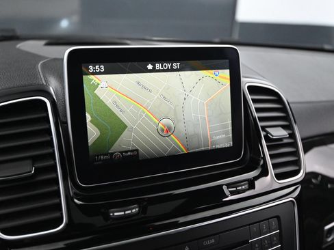 Used 2016 Mercedes-Benz GLE 400 image 26