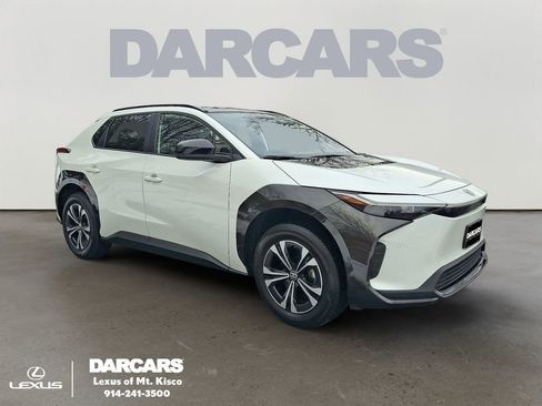 Used 2024 Toyota bZ4X image 1