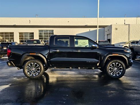 New 2026 GMC Canyon Denali image 9