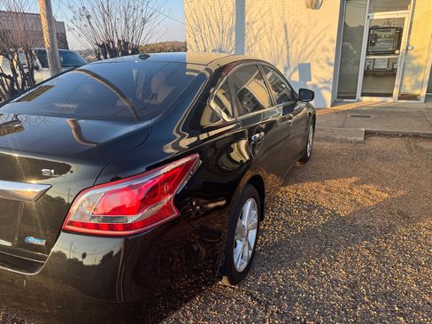 Used 2013 Nissan Altima image 4