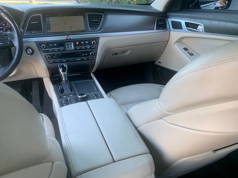 Used 2016 Hyundai Genesis 3.8 image 24