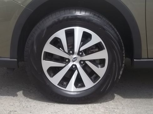 Used 2020 Subaru Outback Premium AWD/4WD image 13
