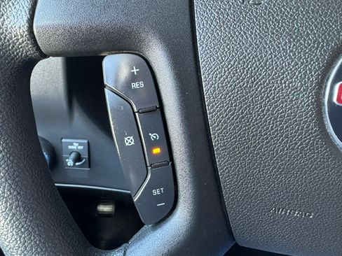 Used 2022 GMC Savana 3500 Extended RWD image 15