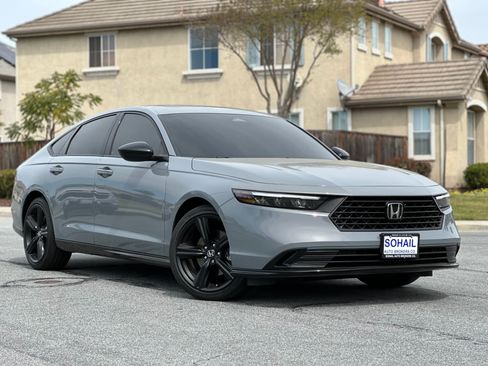 Used 2024 Honda Accord Hybrid Sport-L image 6