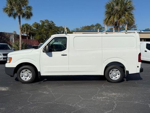 Used 2020 Nissan NV 2500 S image 3