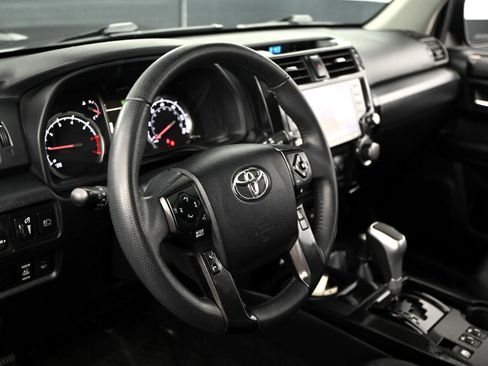 Used 2022 Toyota 4Runner TRD Off-Road Premium image 41