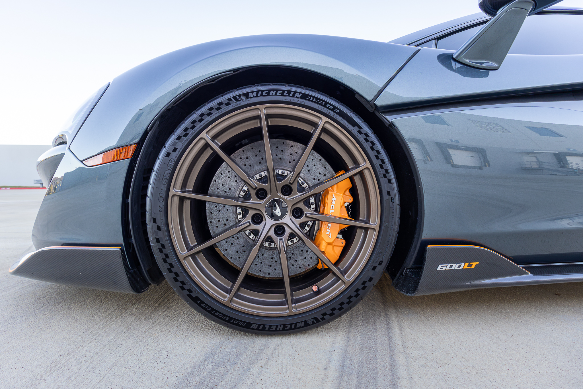 Used 2019 McLaren 600LT RWD image 25