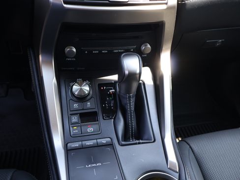 Used 2020 Lexus NX 300h image 31