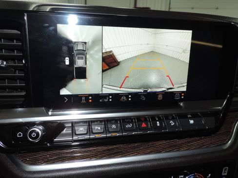 Used 2025 GMC Sierra 1500 Elevation image 51