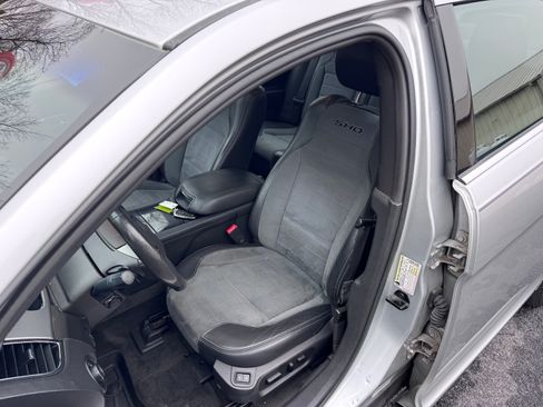 Used 2013 Ford Taurus SHO image 14