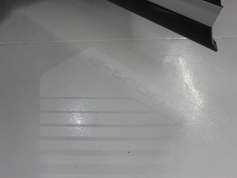 Used 2025 Audi Q4 e-tron Premium image 33