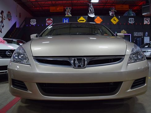Used 2007 Honda Accord EX-L image 10
