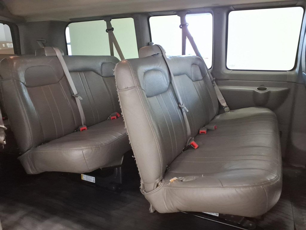 Used 2017 Chevrolet Express 3500 LS RWD image 14