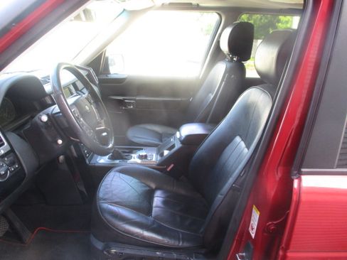 Used 2012 Land Rover Range Rover HSE image 9