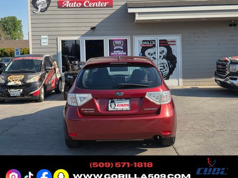 Used 2011 Subaru Impreza 2.5i Premium Hatchback AWD/4WD image 6