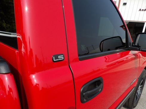 Used 2000 Chevrolet Silverado 1500 LS image 10