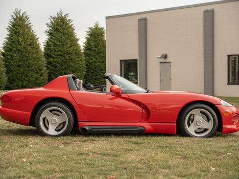 Used 1994 Dodge Viper RT/10 image 12