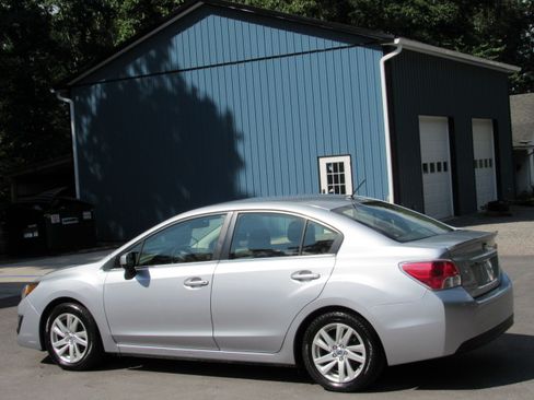 Used 2016 Subaru Impreza 2.0i Sedan AWD/4WD image 6