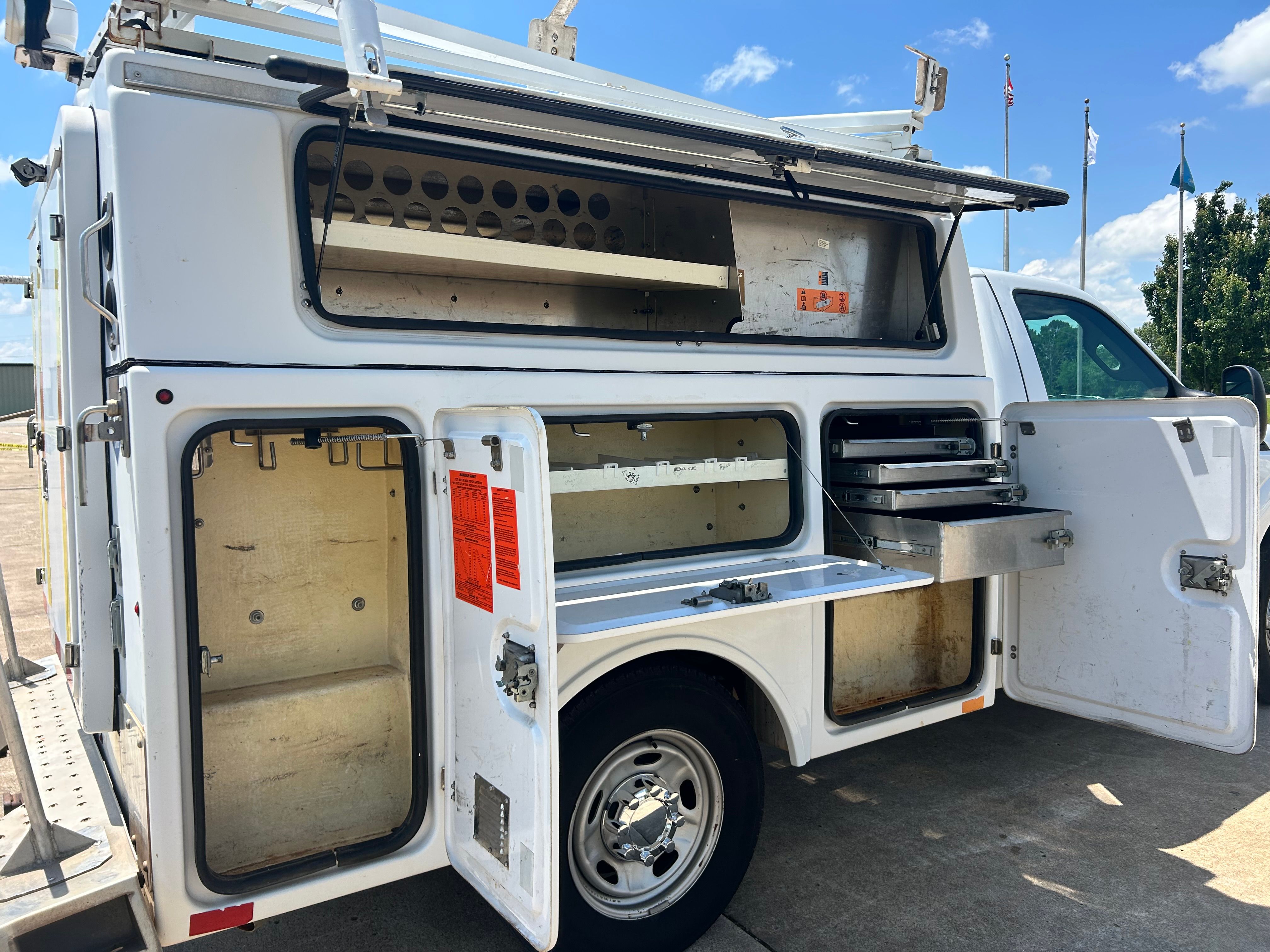 Used 2013 Ford F350 RWD image 21