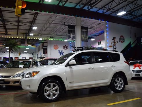 Used 2008 Toyota RAV4 Limited image 3