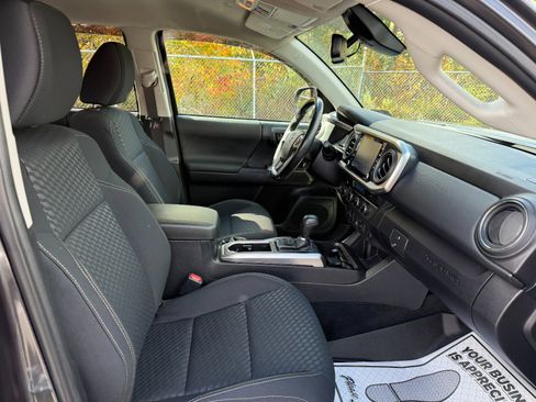 Used 2023 Toyota Tacoma SR5 image 22