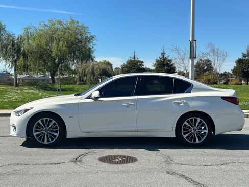 Used 2019 INFINITI Q50 3.0t Luxe image 2