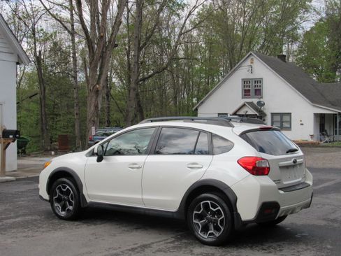 Used 2013 Subaru XV Crosstrek 2.0i Premium AWD/4WD image 5