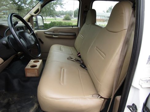 Used 1999 Ford F350 XL image 10