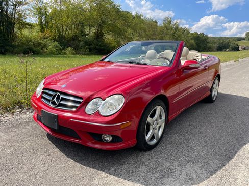 Used 2007 Mercedes-Benz CLK 550 image 1