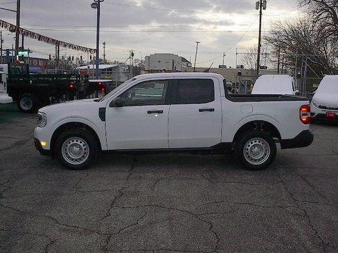Used 2022 Ford Maverick XL image 7