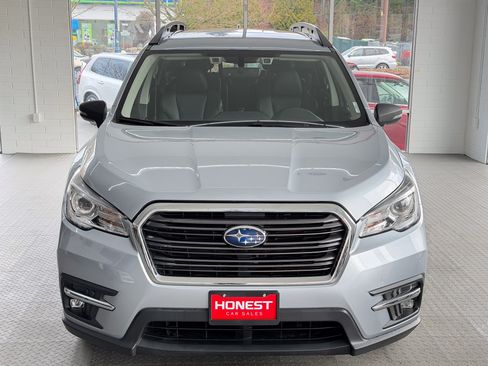 Used 2022 Subaru Ascent Limited image 2