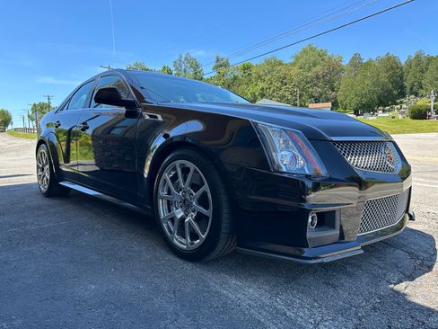 Used 2011 Cadillac CTS V Sedan RWD image 5